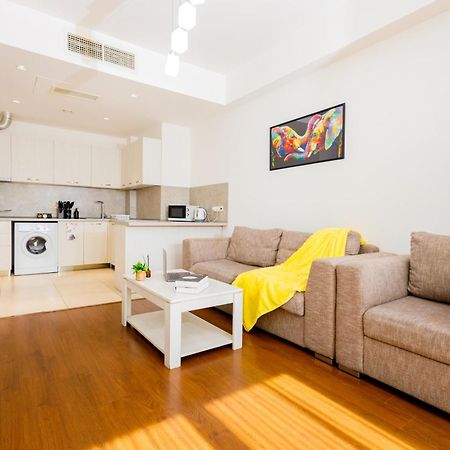 Stay Inn-Apartments On Buzand 17 Yerevan Bagian luar foto