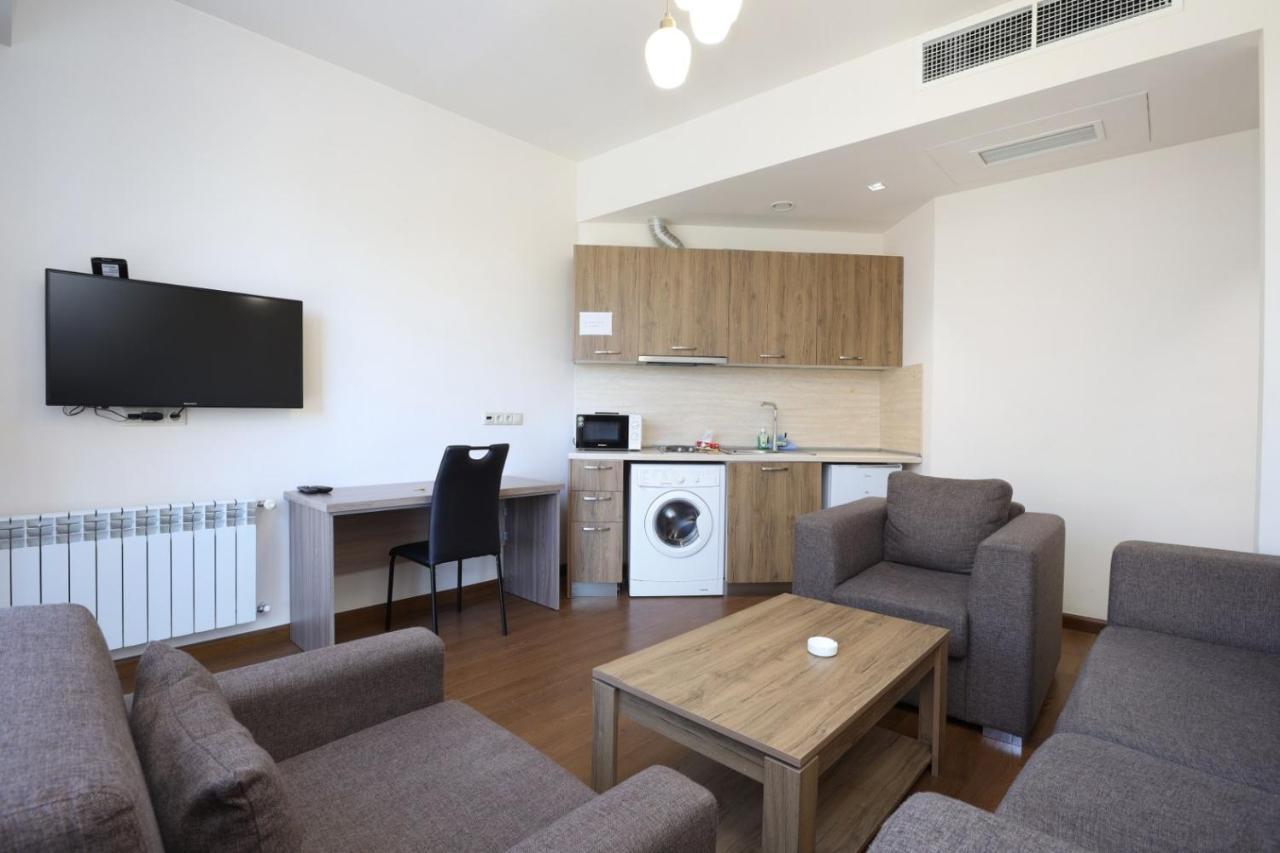 Stay Inn-Apartments On Buzand 17 Yerevan Bagian luar foto