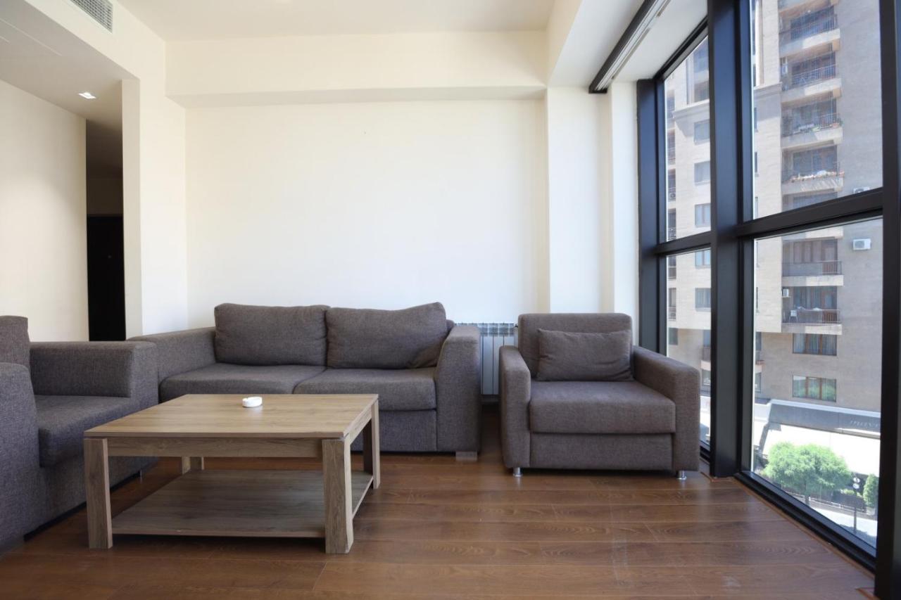 Stay Inn-Apartments On Buzand 17 Yerevan Bagian luar foto