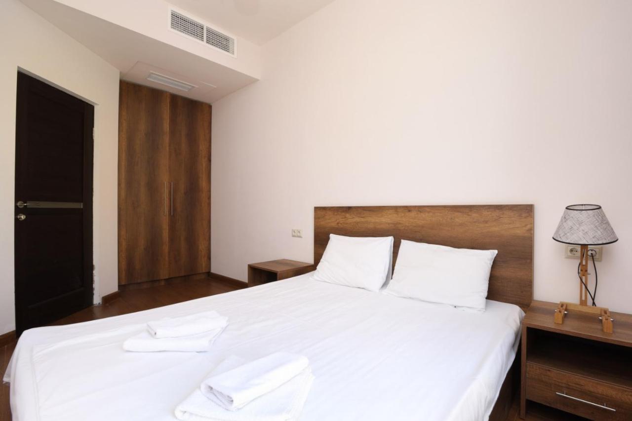 Stay Inn-Apartments On Buzand 17 Yerevan Bagian luar foto