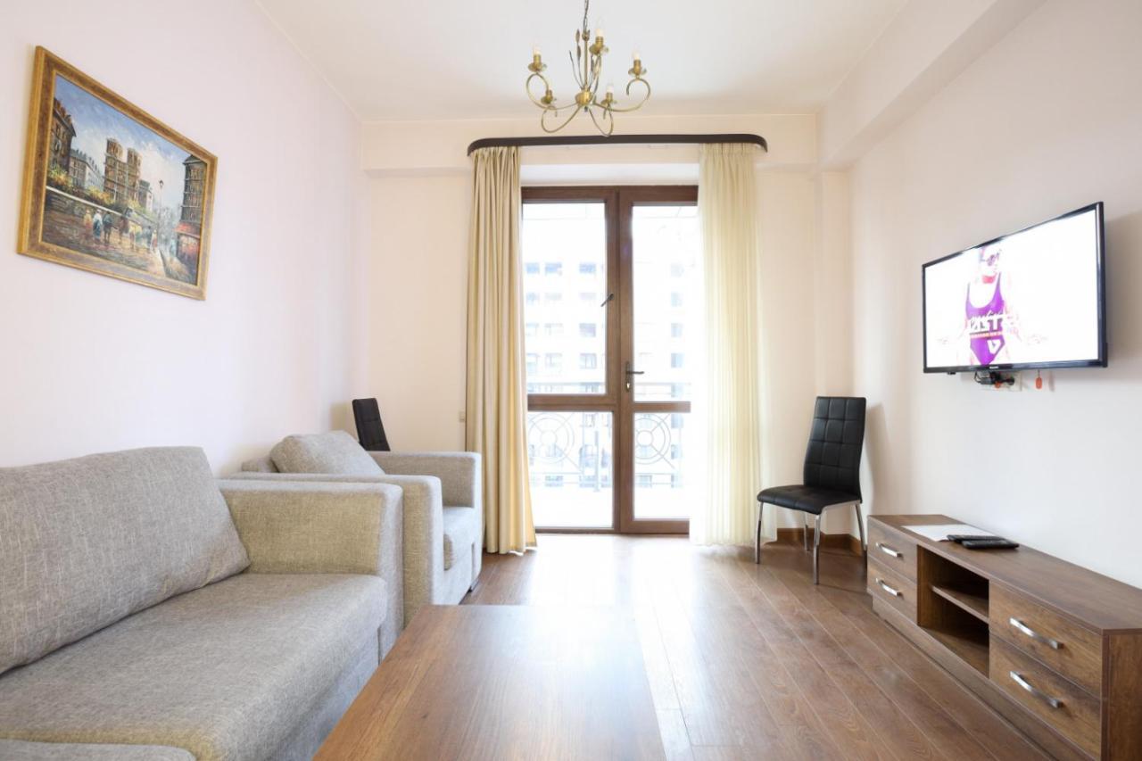 Stay Inn-Apartments On Buzand 17 Yerevan Bagian luar foto