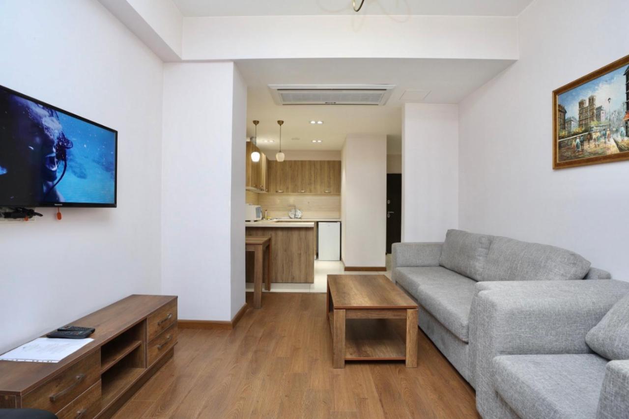 Stay Inn-Apartments On Buzand 17 Yerevan Bagian luar foto