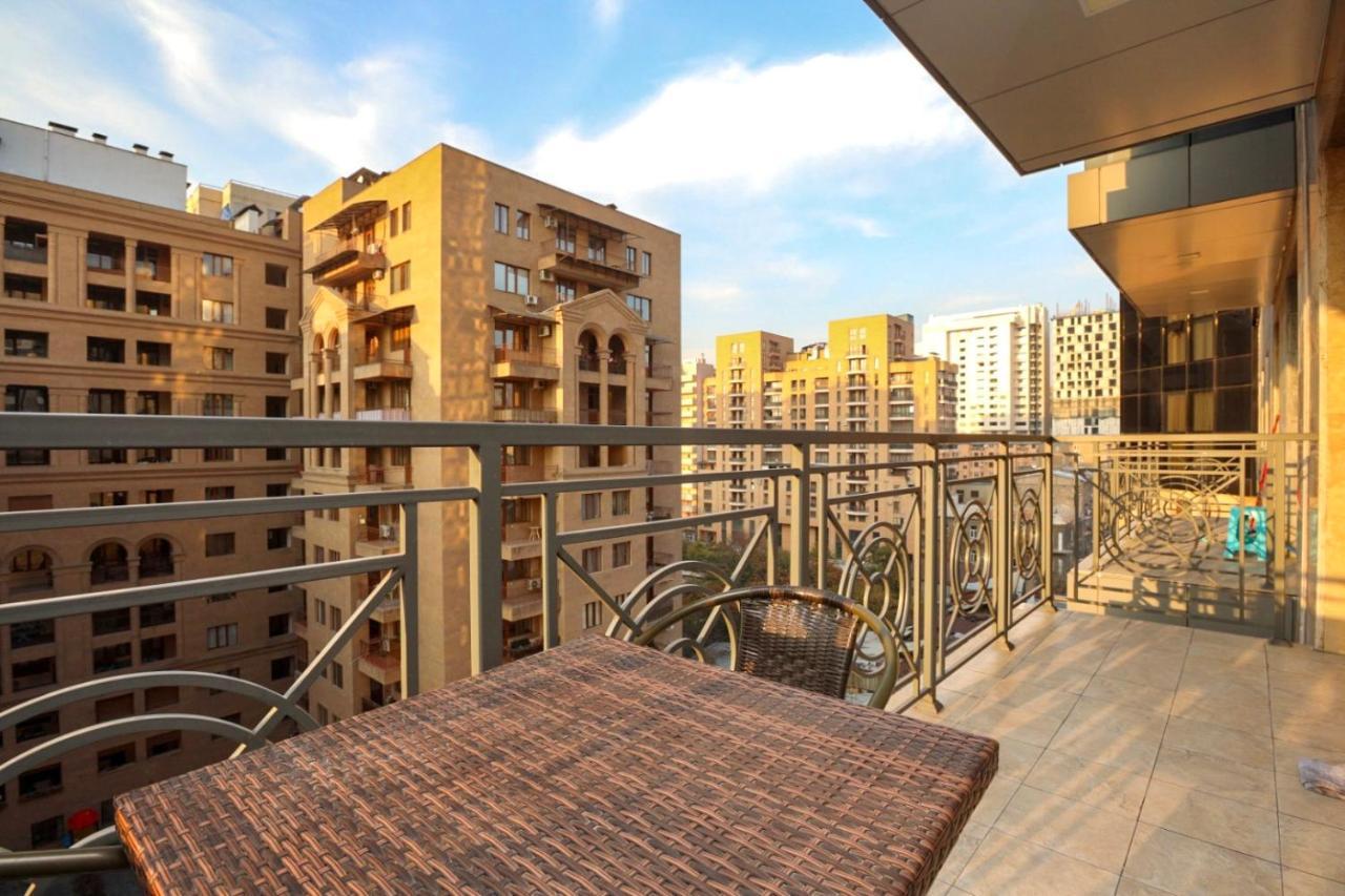 Stay Inn-Apartments On Buzand 17 Yerevan Bagian luar foto